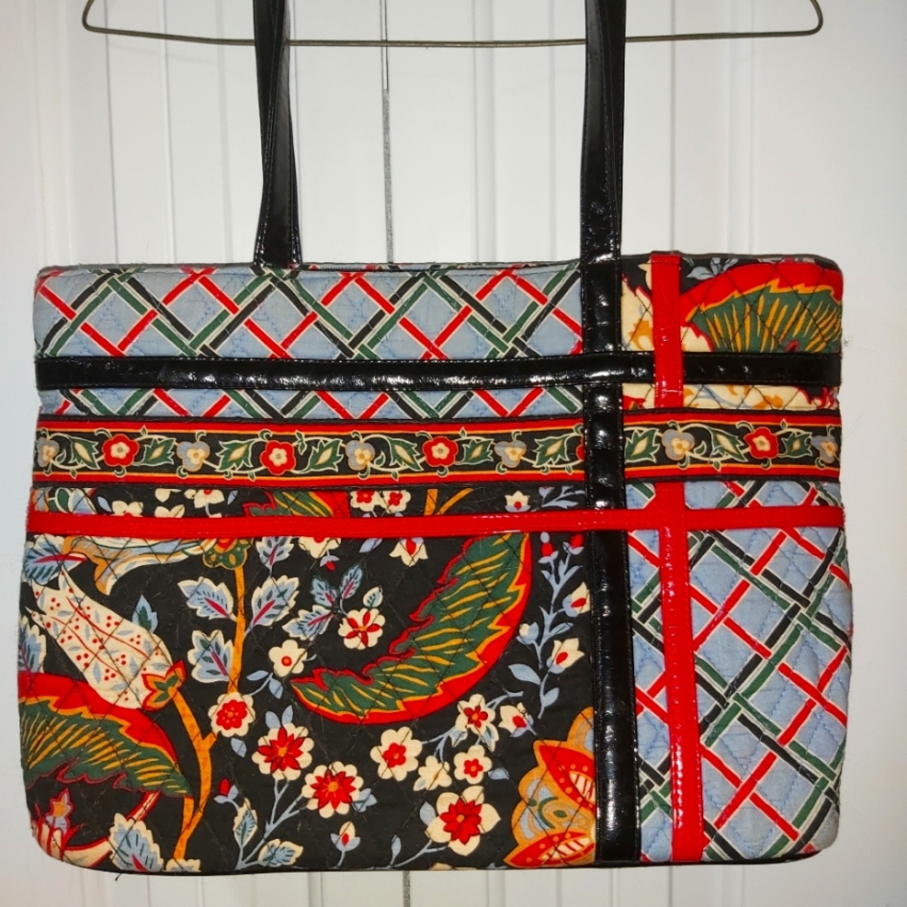 VERA BRADLEY PURSE